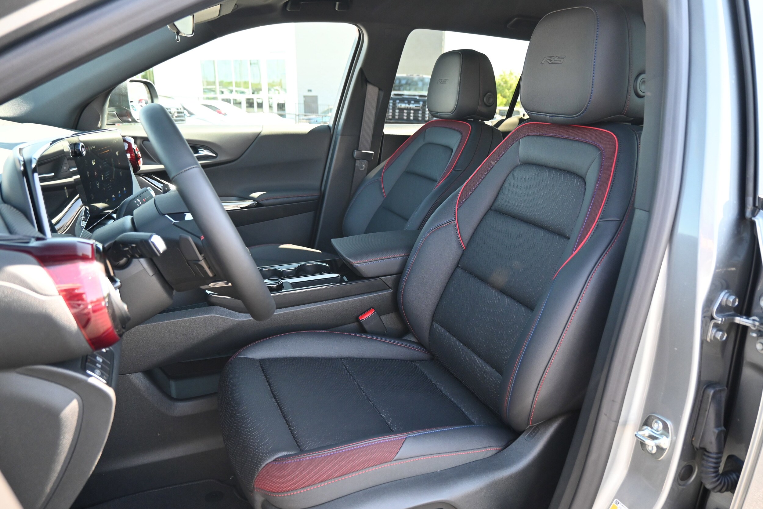 2026 Chevrolet Equinox FWD RS photo 5