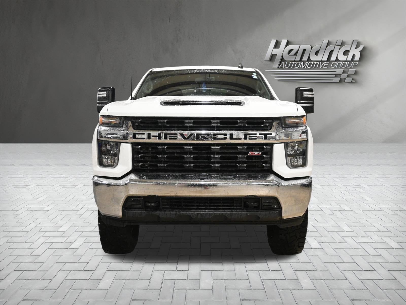 2022 Chevrolet Silverado 3500HD LT photo 2