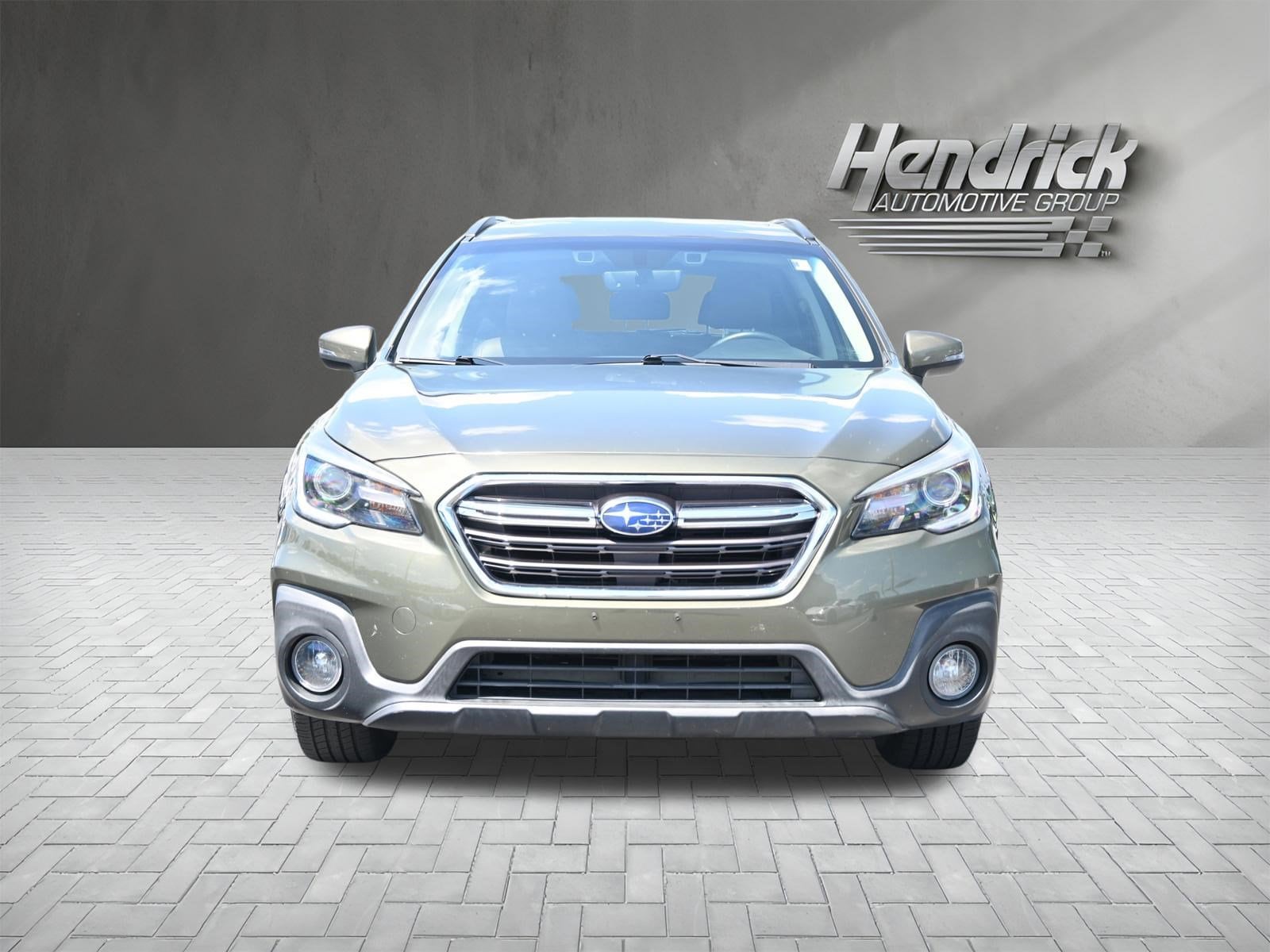 2018 Subaru Outback Touring photo 5