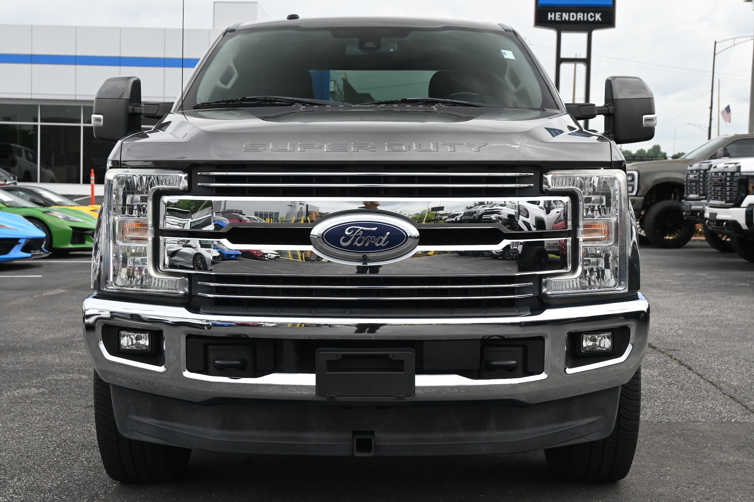 Ford Super Duty F-350 SRW Lariat
