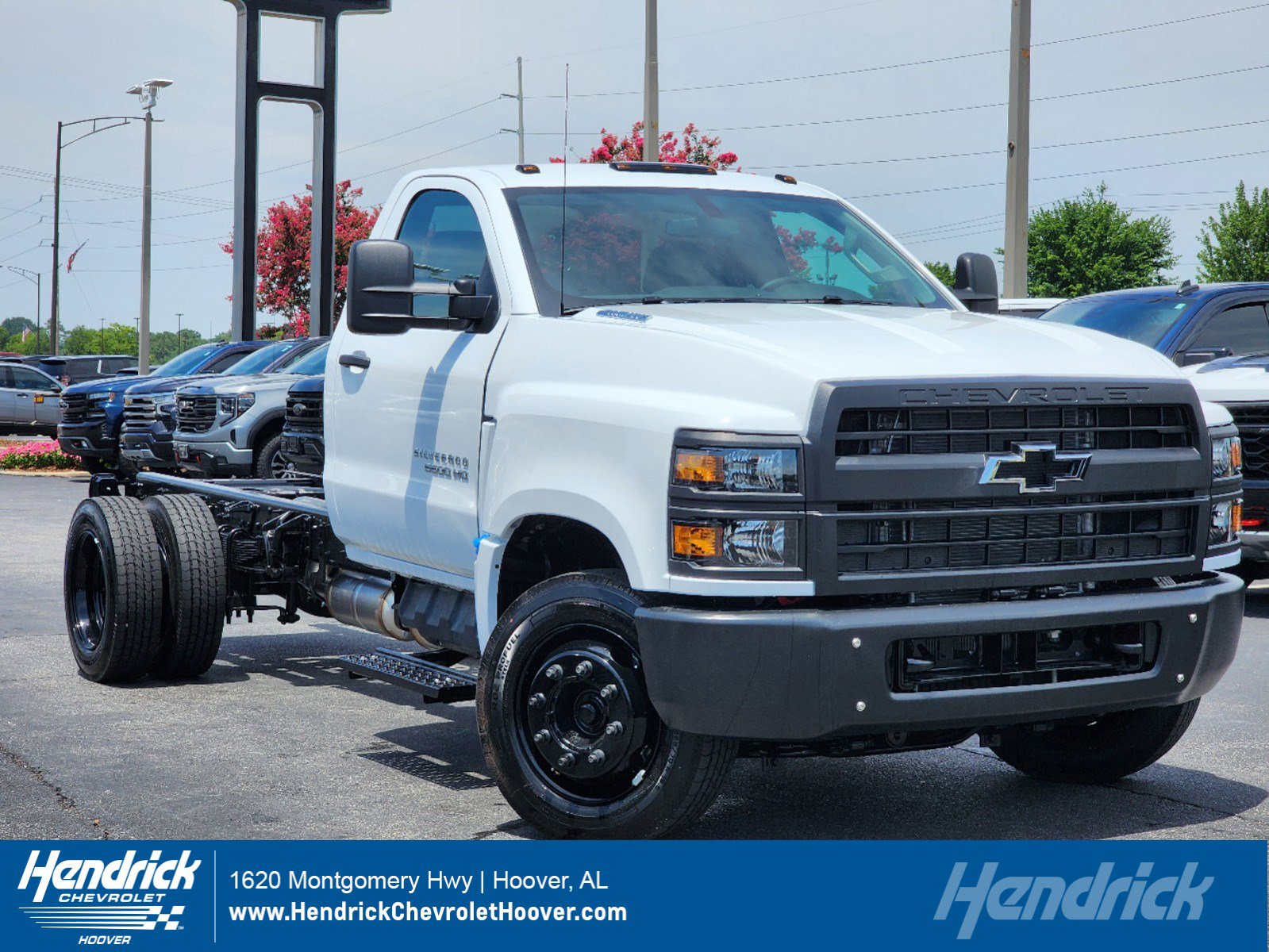 2024 Chevrolet Silverado 4500 Medium Duty Chassis Cab Work Truck's photo