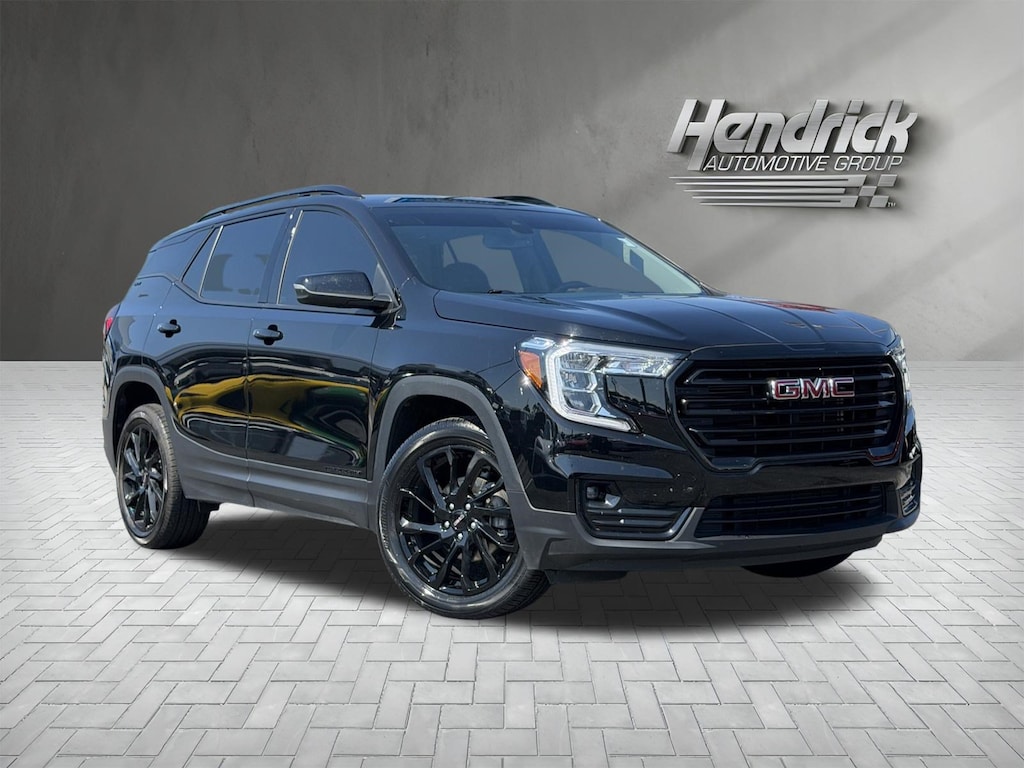 Used 2024 GMC Terrain SLT SUV