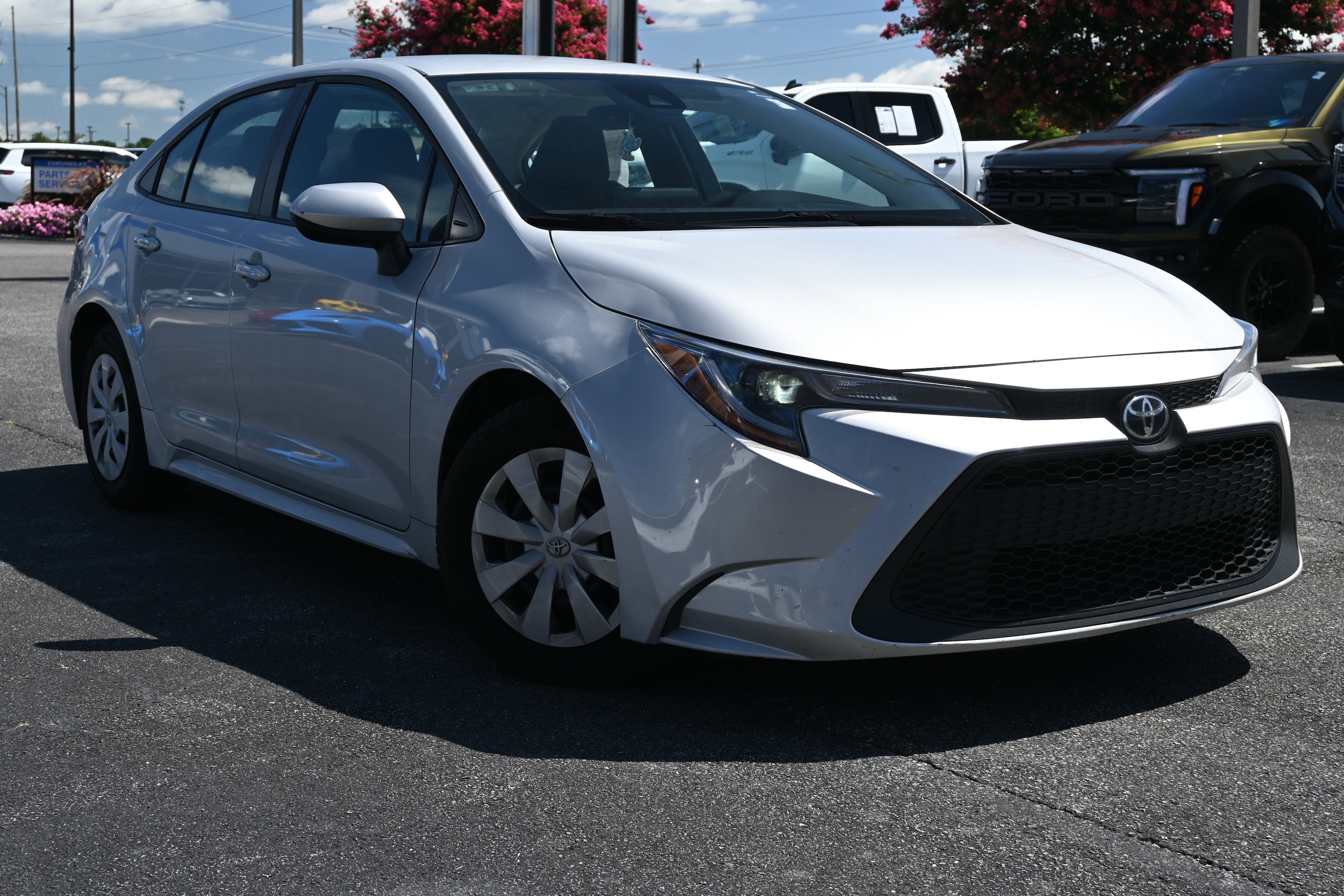 Used 2022 Toyota Corolla L with VIN 5YFDPMAE2NP377022 for sale in Kansas City