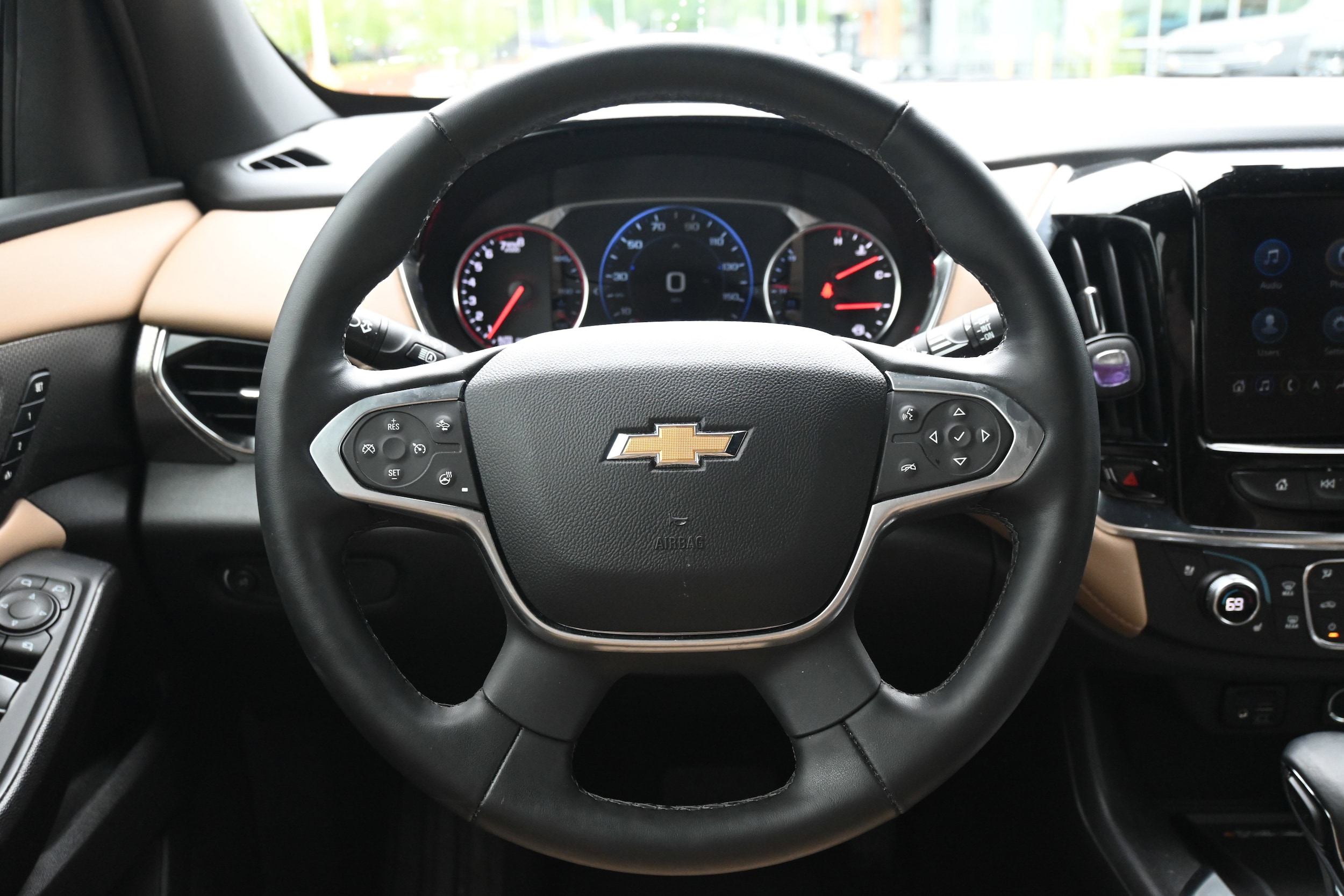 2023 Chevrolet Traverse Premier photo 6