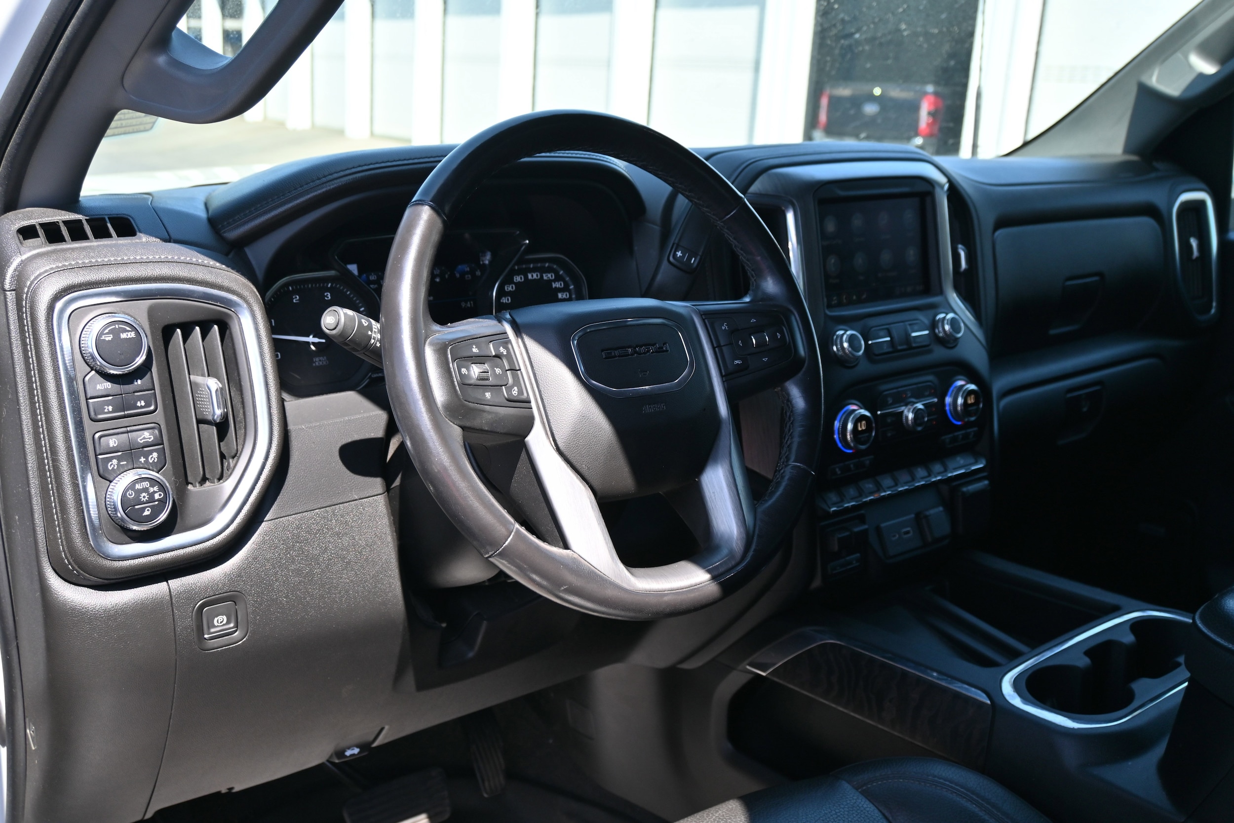 2022 GMC Sierra 2500HD Denali photo 2