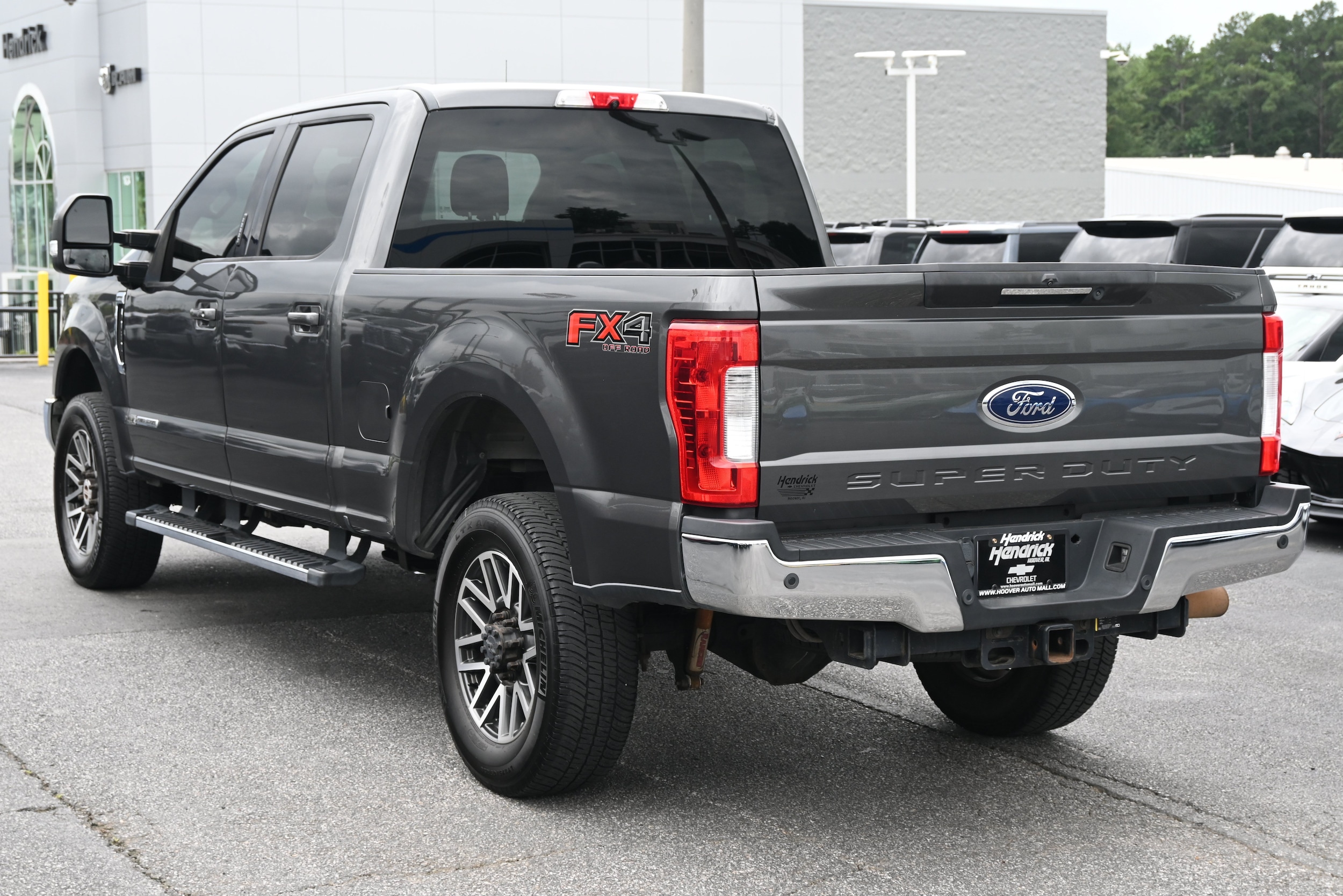 Ford Super Duty F-350 SRW Lariat