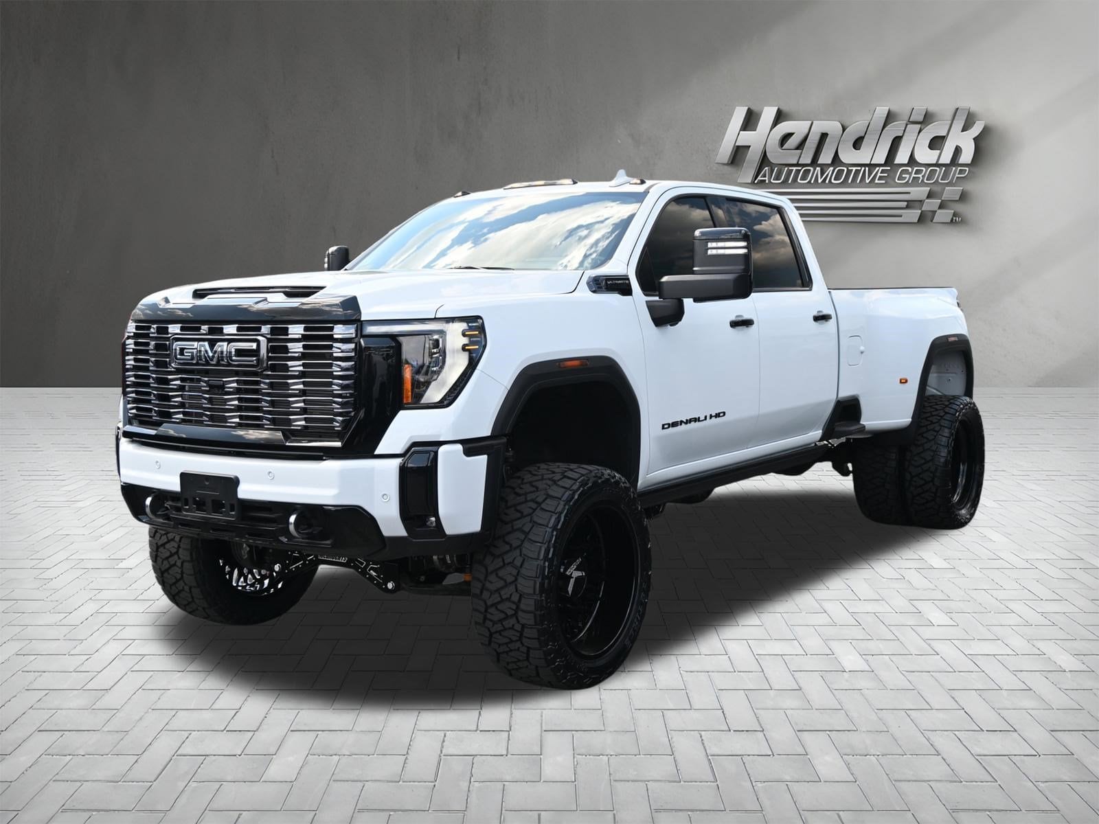 2026 GMC Sierra 3500HD Denali Ultimate photo 6