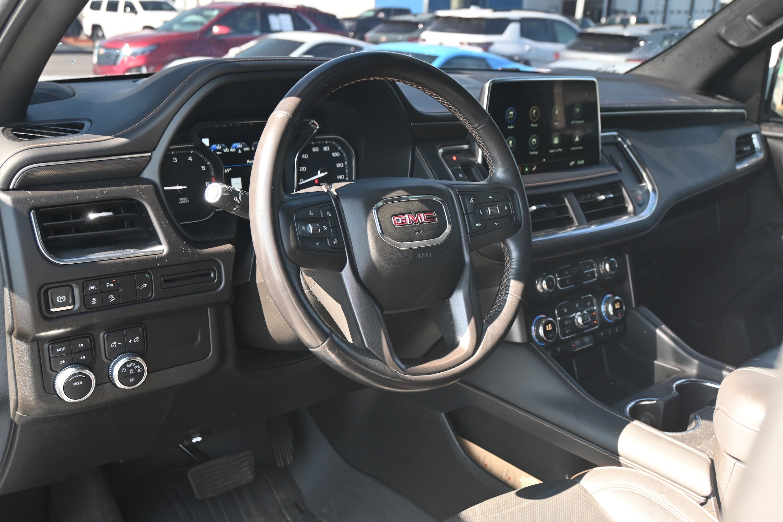 2021 GMC Yukon XL AT4 photo 2