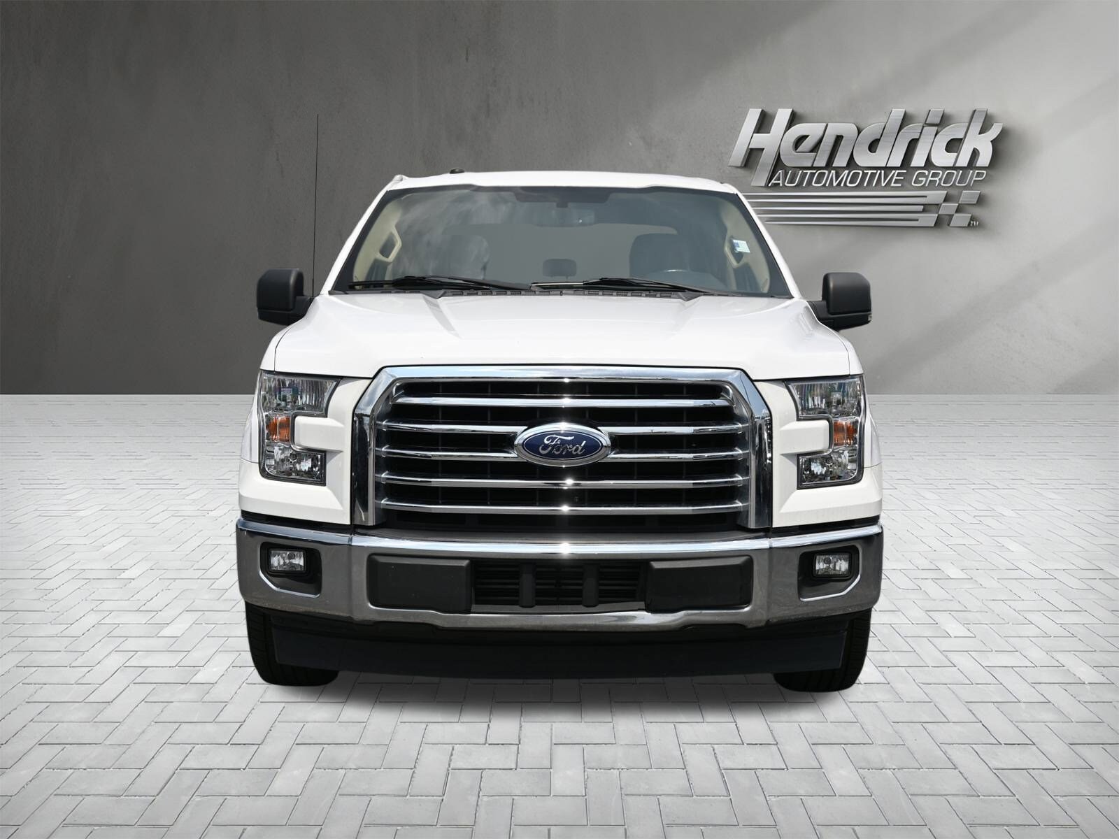 2017 Ford F-150 XLT photo 2