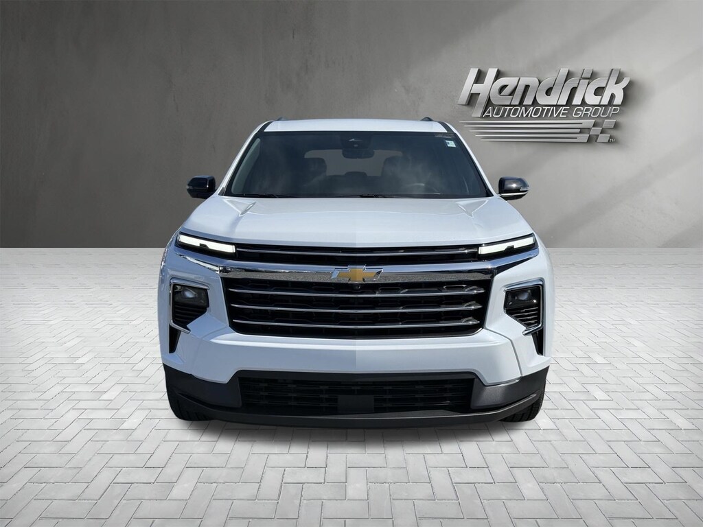 Used 2026 Chevrolet Traverse FWD LT SUV