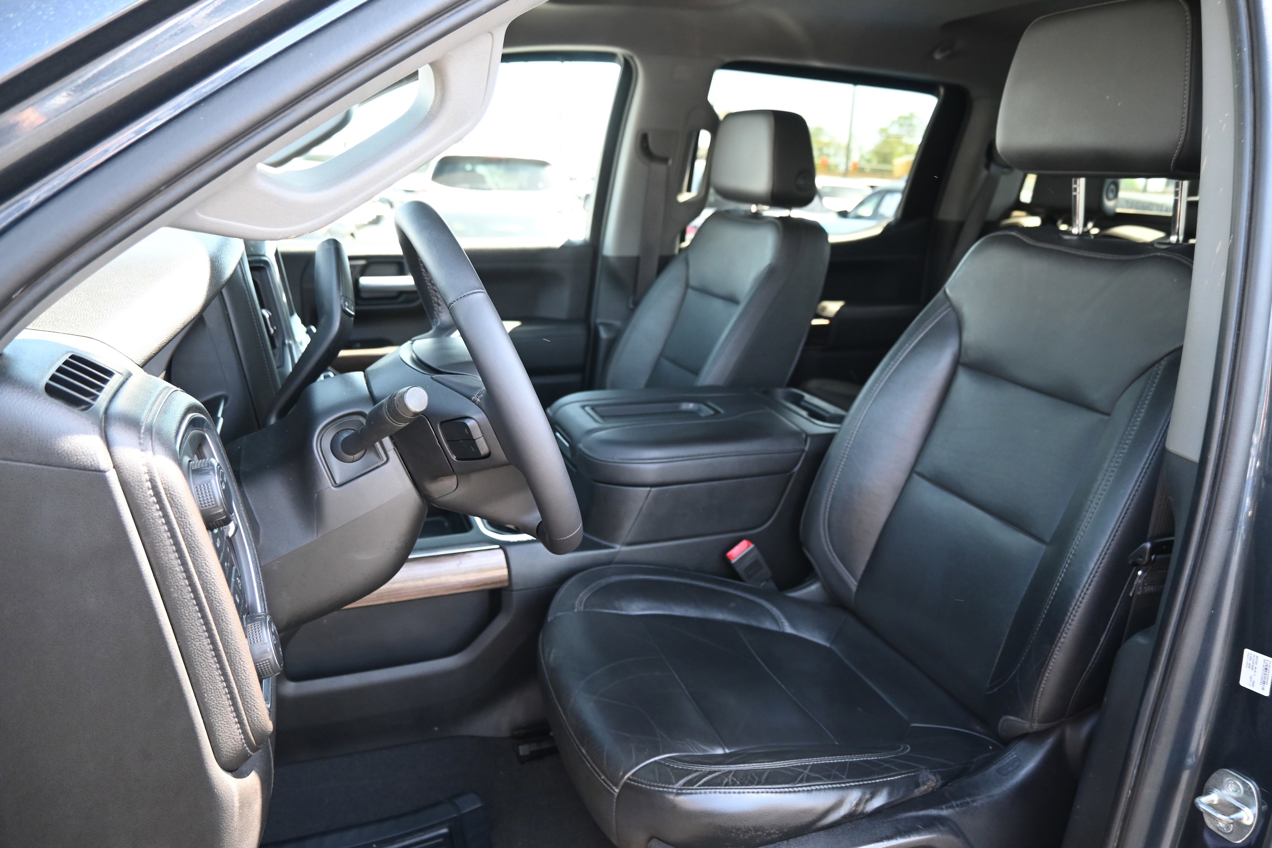 2020 Chevrolet Silverado 1500 RST photo 6