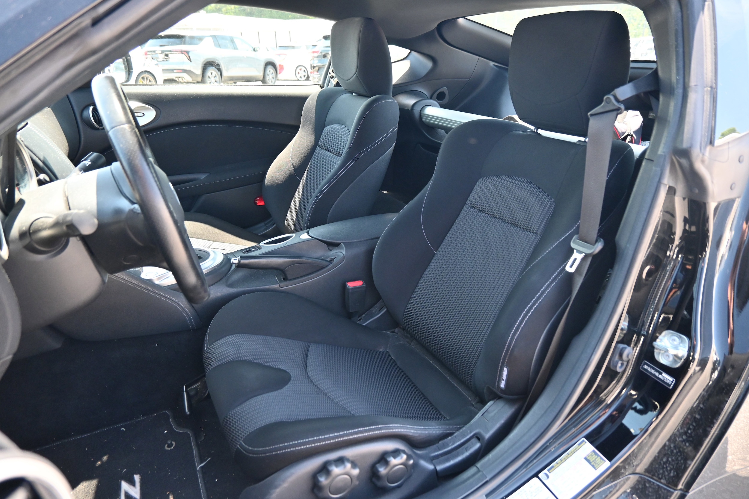 Nissan 370Z Coupe