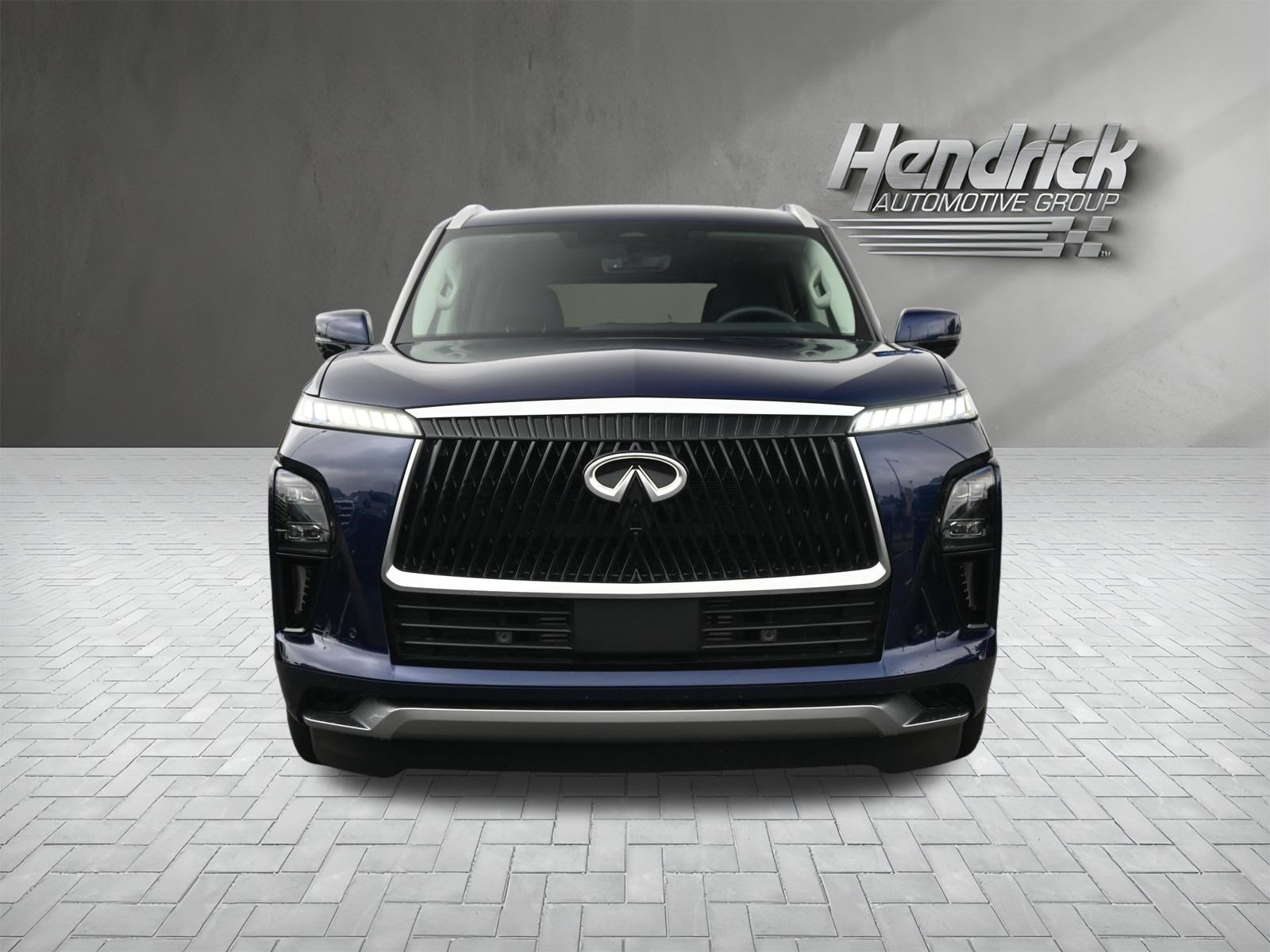 INFINITI QX80 LUXE