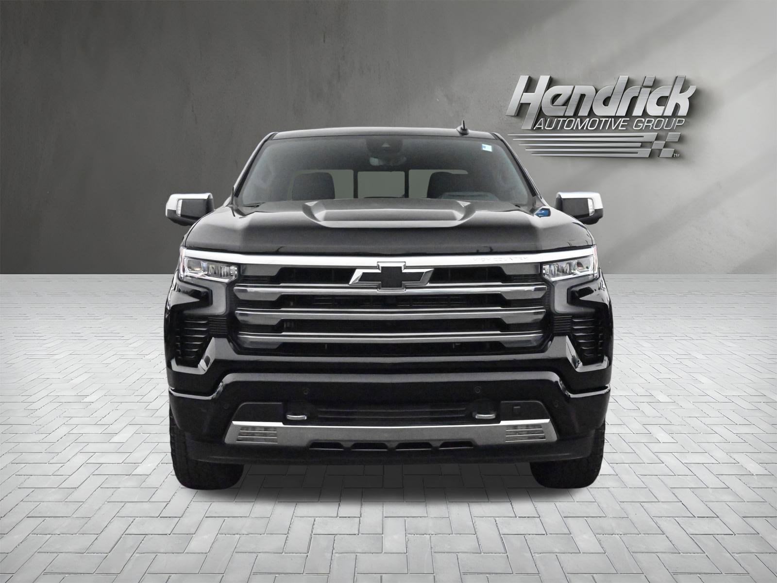 2025 Chevrolet Silverado 1500 High Country photo 4