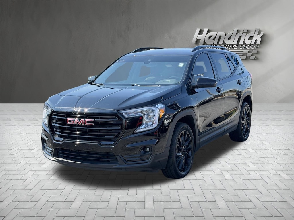 Used 2024 GMC Terrain SLT SUV