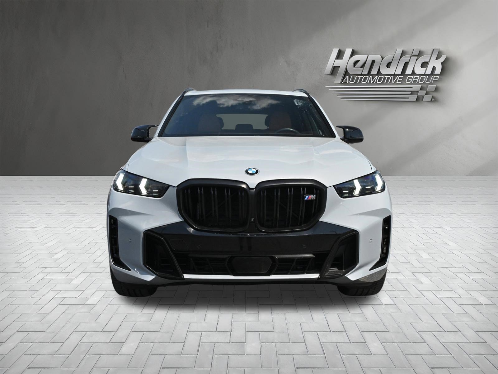 2025 BMW X5 M60i photo 2