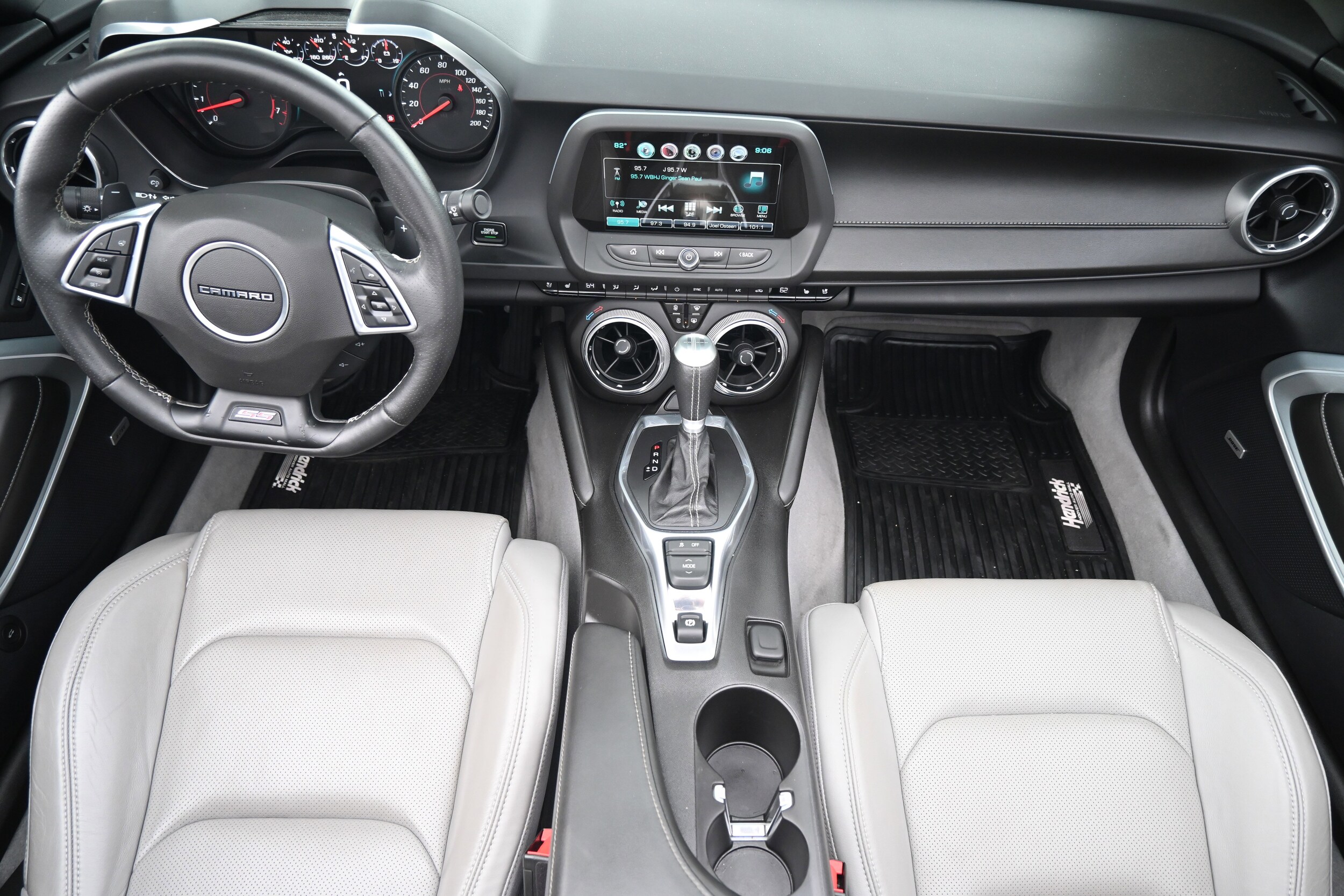 2016 Chevrolet Camaro 2SS photo 3