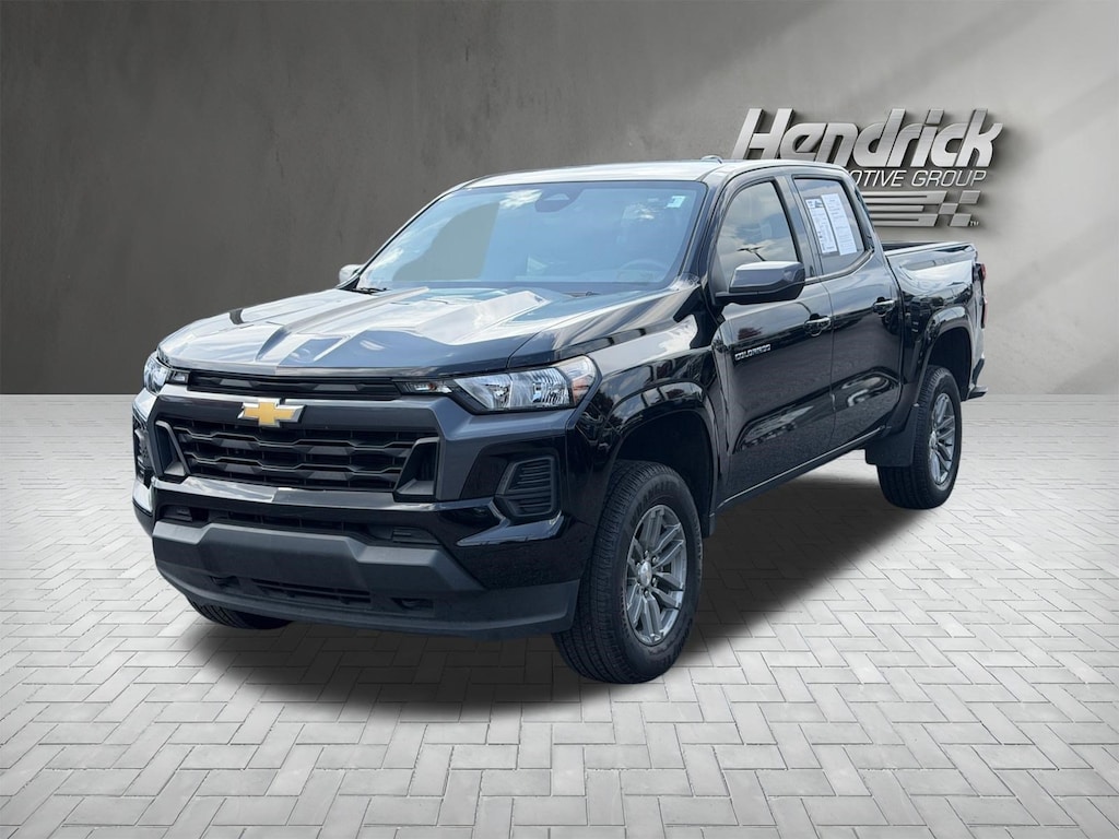 Used 2024 Chevrolet Colorado 4WD LT Pickup