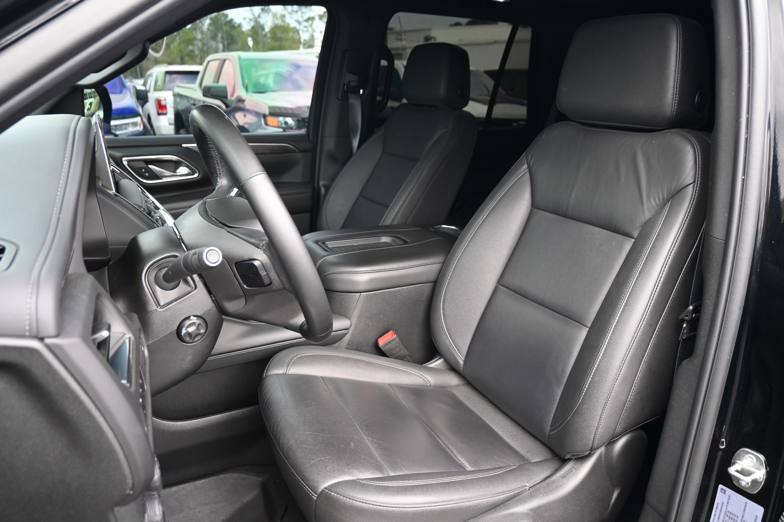 2024 Chevrolet Tahoe Z71 photo 5