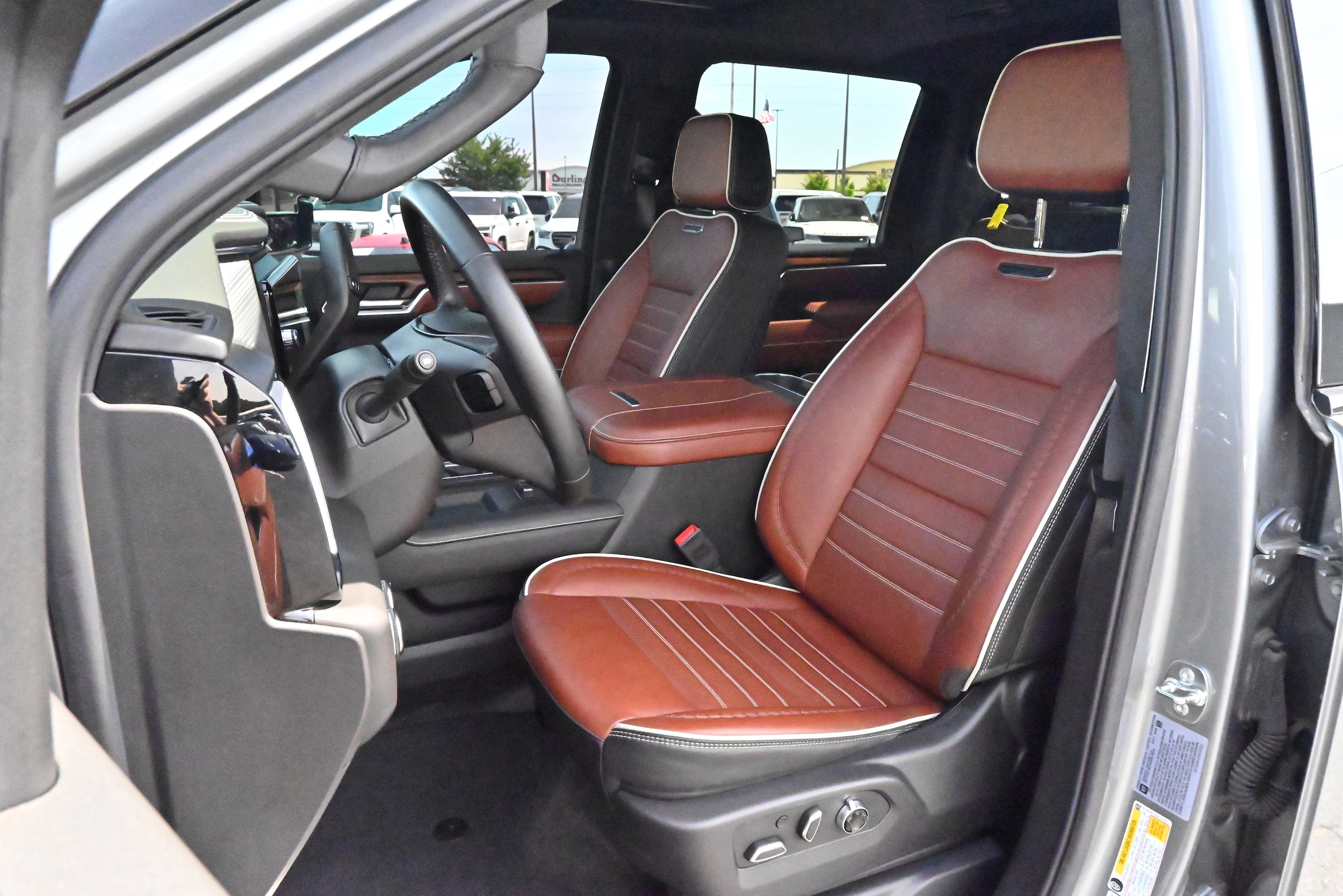 2025 GMC Sierra 2500HD Denali Ultimate photo 5