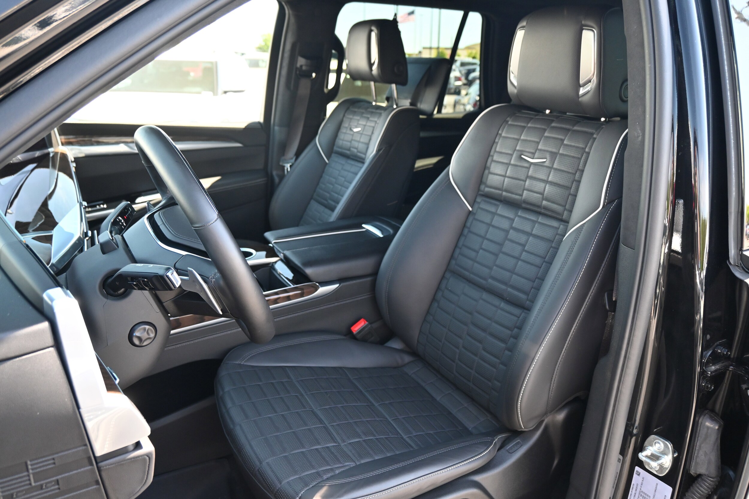 2025 CADILLAC Escalade 4WD Sport Platinum photo 5