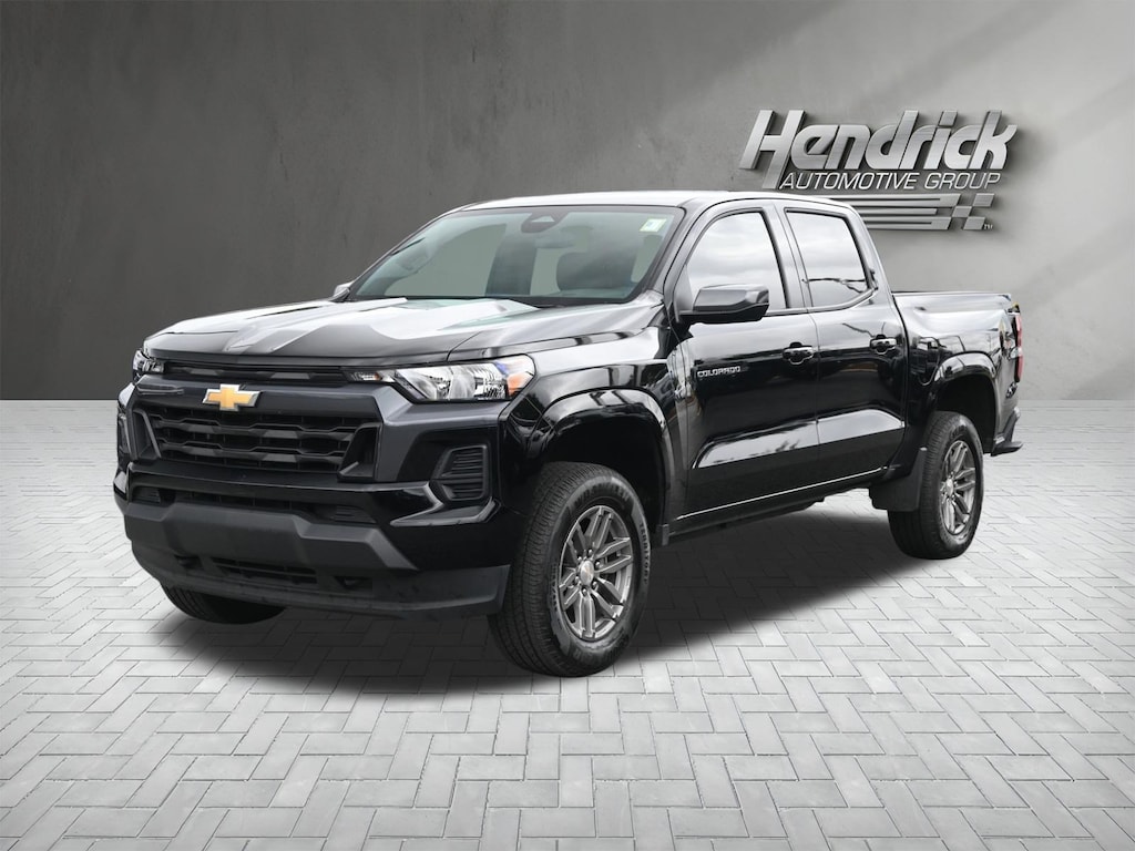 Used 2024 Chevrolet Colorado 4WD LT Pickup