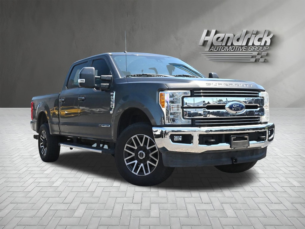 Used 2017 Ford Super Duty F-350 SRW Lariat Pickup