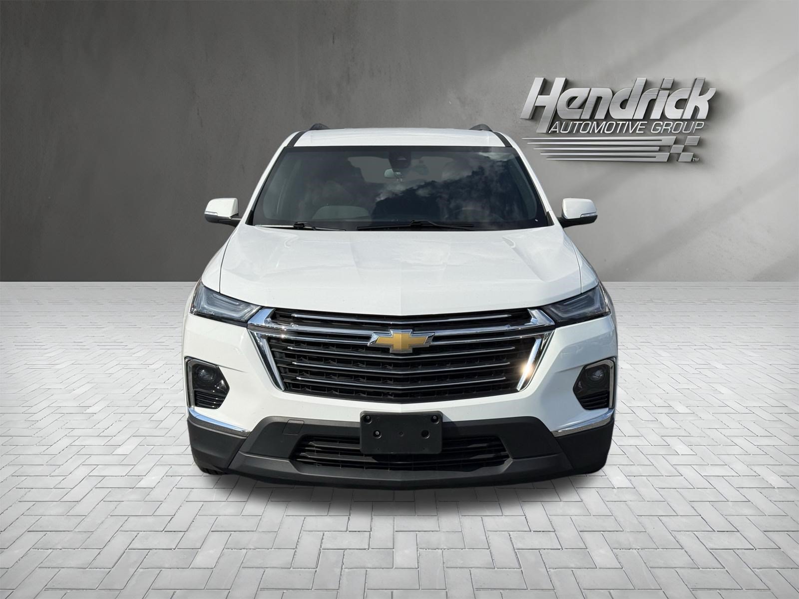 Used 2023 Chevrolet Traverse LT Cloth SUV