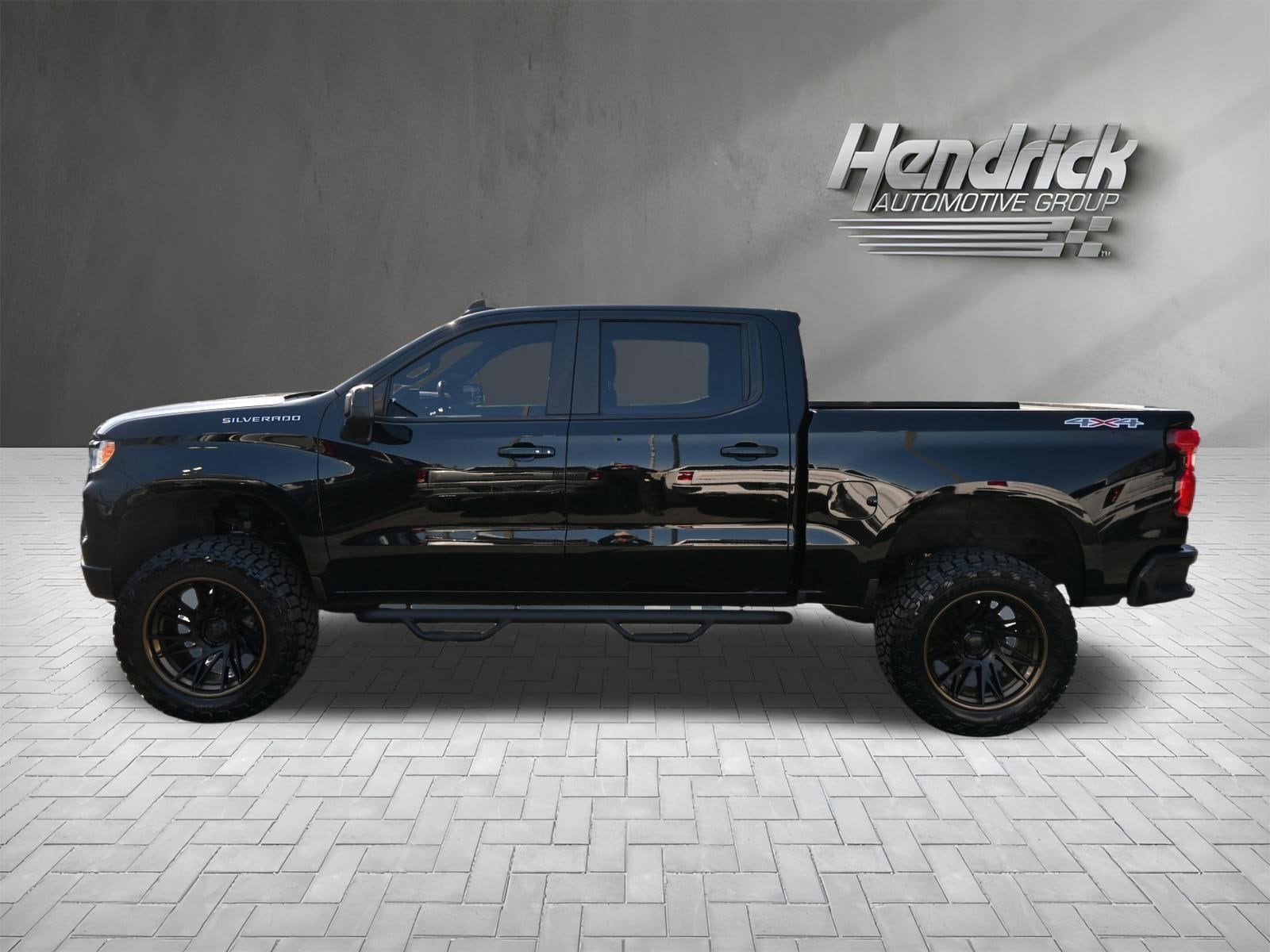 2022 Chevrolet Silverado 1500 RST photo 3
