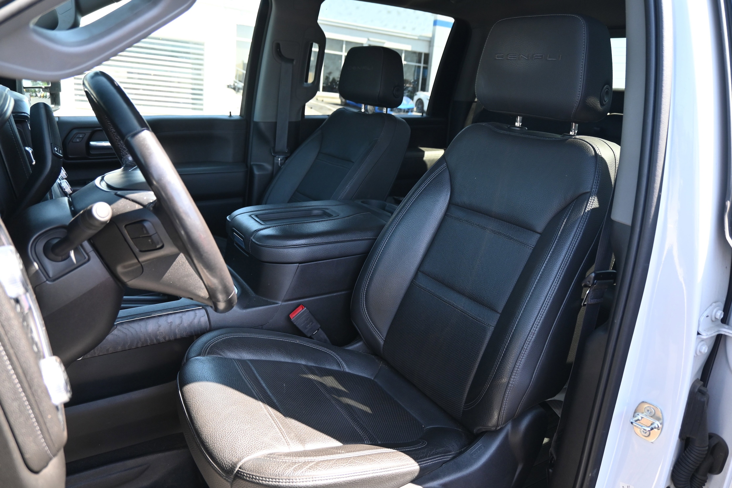 2022 GMC Sierra 2500HD Denali photo 5