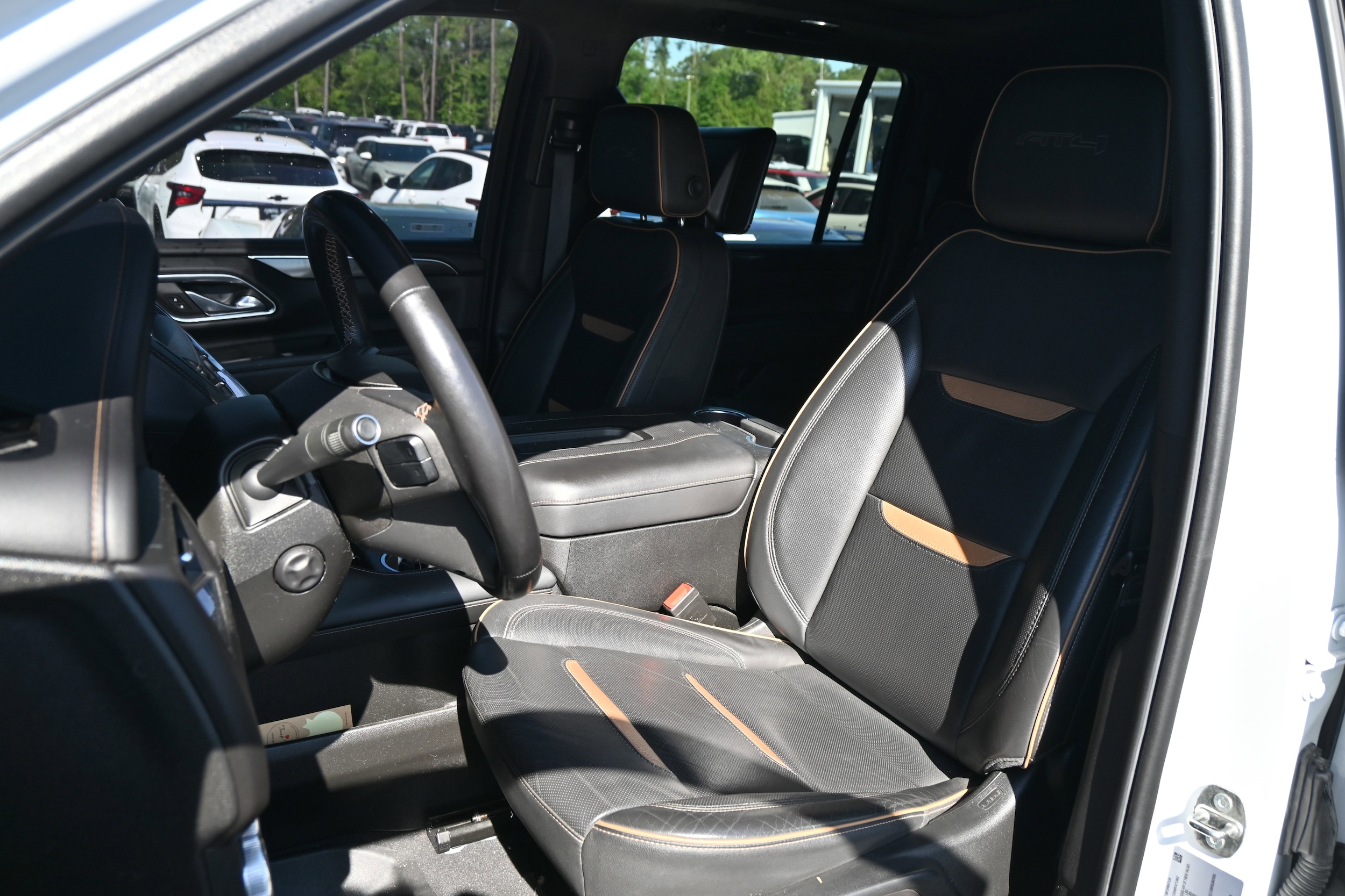 2021 GMC Yukon XL AT4 photo 5