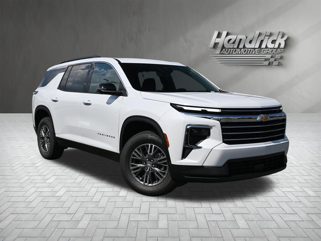 Used 2026 Chevrolet Traverse FWD LT SUV
