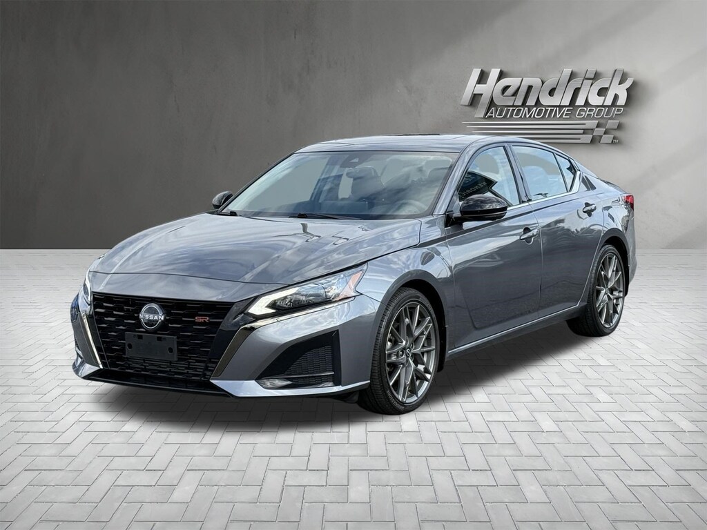 Used 2023 Nissan Altima 2.0 SR Sedan