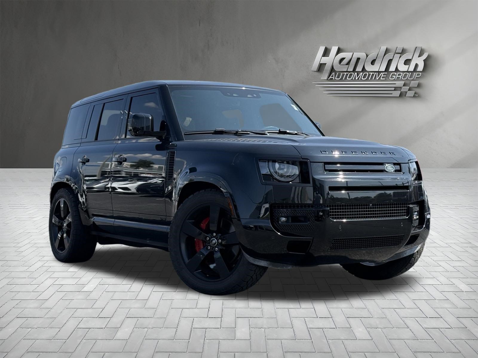 2025 Land Rover Defender V8 SUV