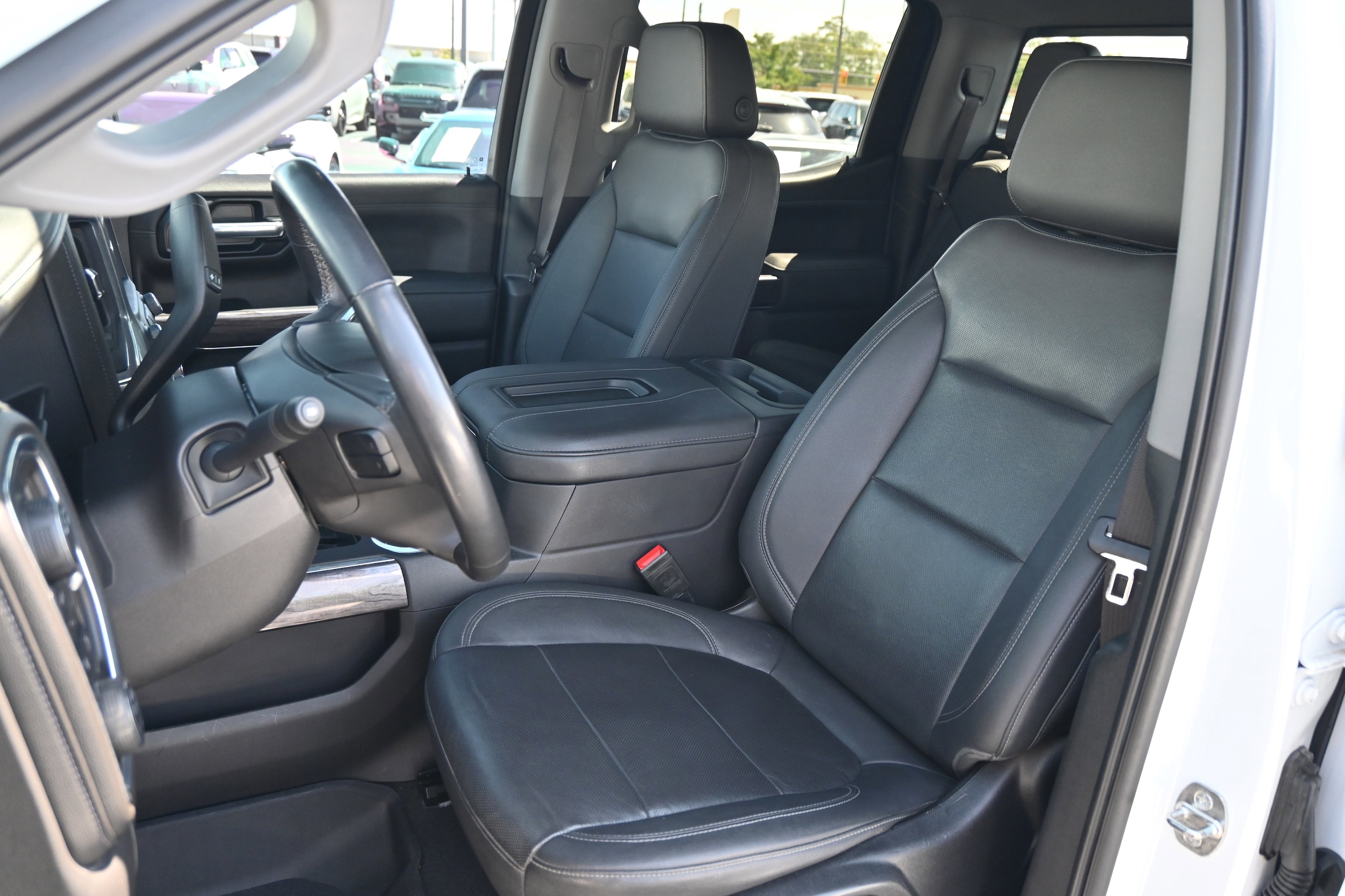 2022 Chevrolet Silverado 1500 LTD LTZ photo 5