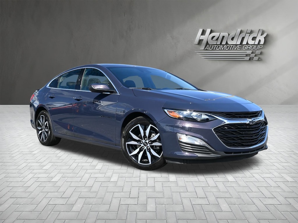 Used 2025 Chevrolet Malibu RS Sedan