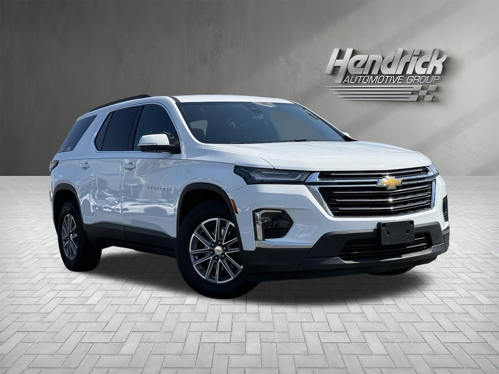 Used 2023 Chevrolet Traverse LT Cloth SUV