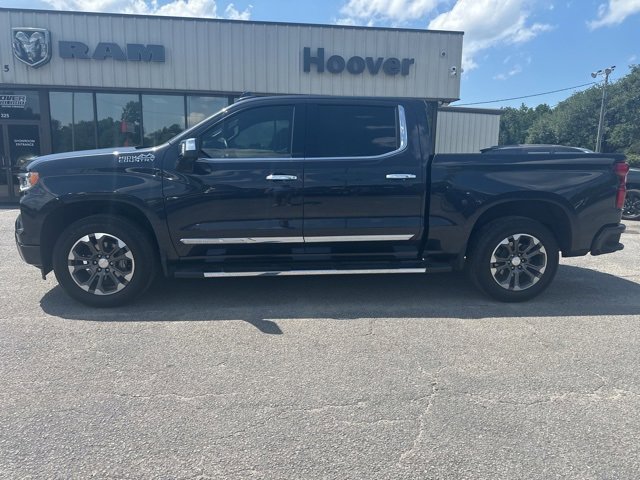 2023 Chevrolet Silverado 1500 High Country photo 2