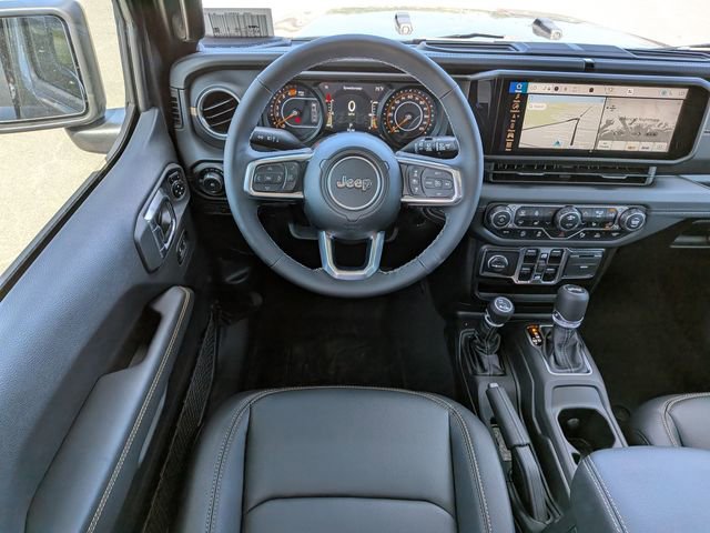 2025 Jeep Wrangler 4-Door Sahara - Photo 15