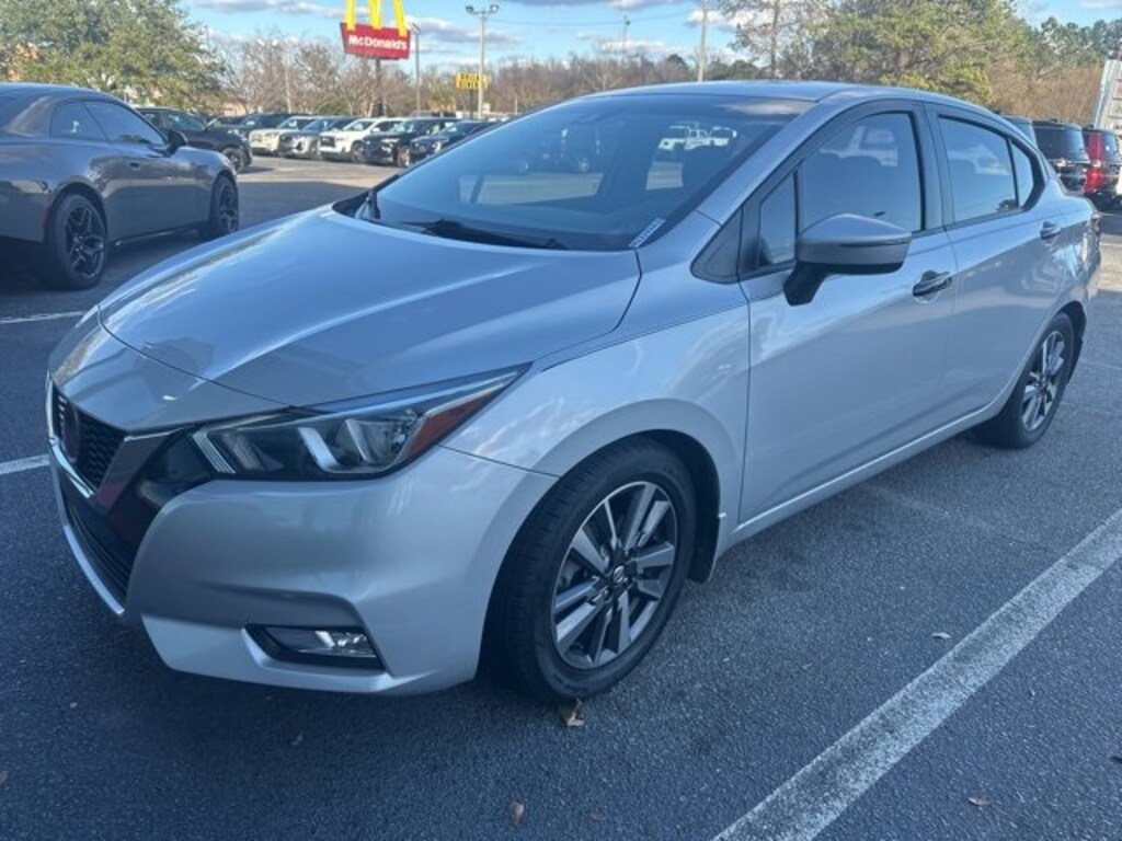 Used 2020 Nissan Versa 1.6 SV Sedan