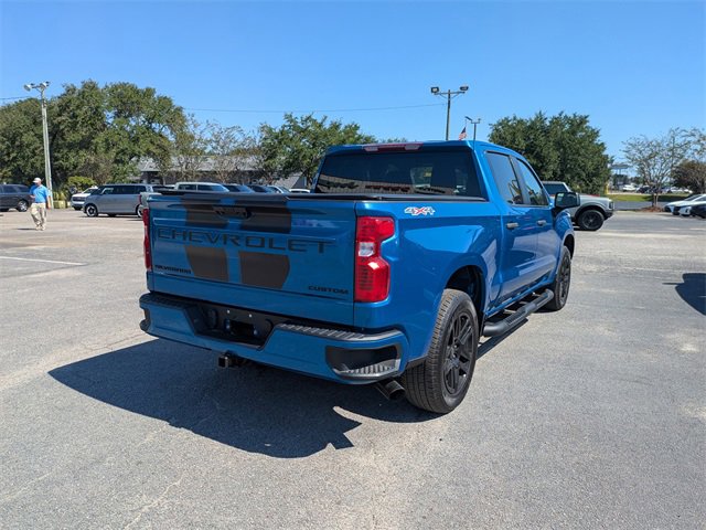 2022 Chevrolet Silverado 1500 Custom Rally Edition photo 3