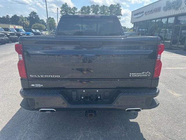 2023 Chevrolet Silverado 1500 High Country photo 4