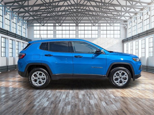 2025 Jeep Compass Sport photo 2