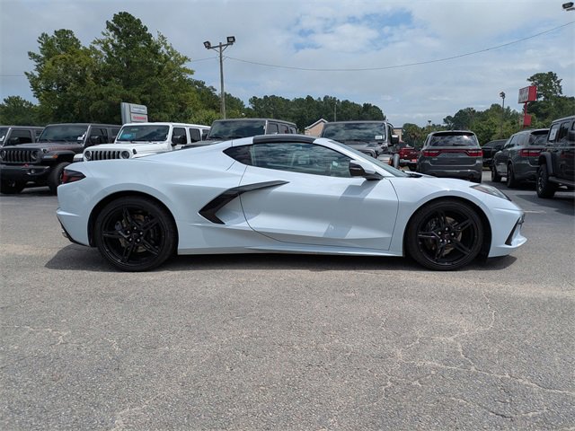 2020 Chevrolet Corvette Stingray 2LT Coupe photo 3
