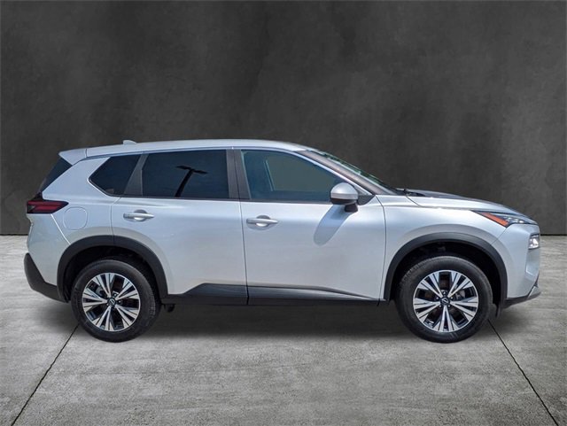 2023 Nissan Rogue SV photo 3