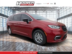 2026 Chrysler Pacifica Select Passenger Van
