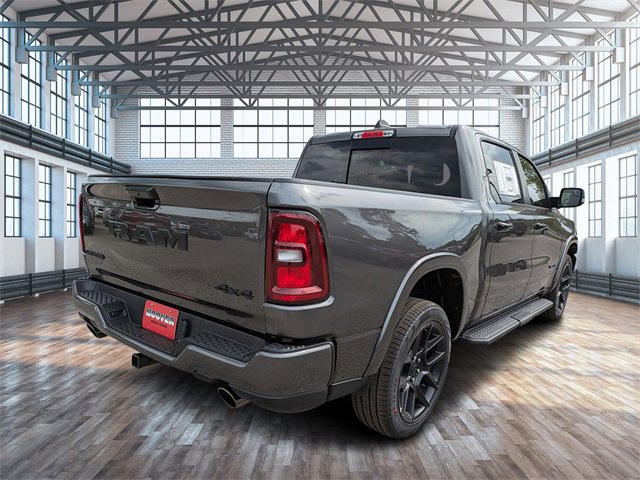 2025 Ram 1500 Laramie photo 3