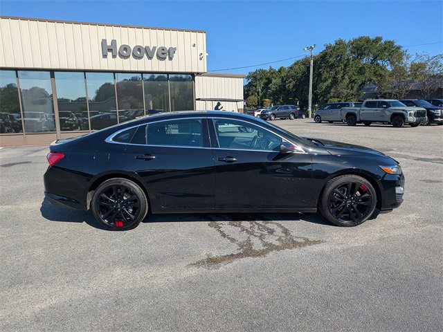 2024 Chevrolet Malibu Premier 2LT photo 2