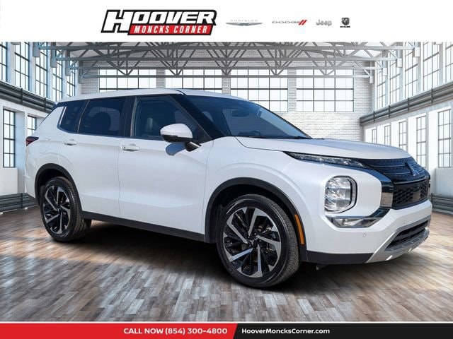 2024 Mitsubishi Outlander SE Black Edition 2WD's photo
