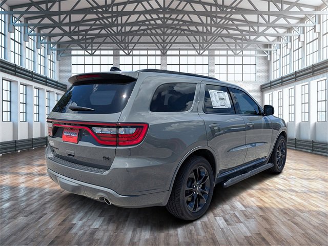 2025 Dodge Durango R/T Plus photo 3